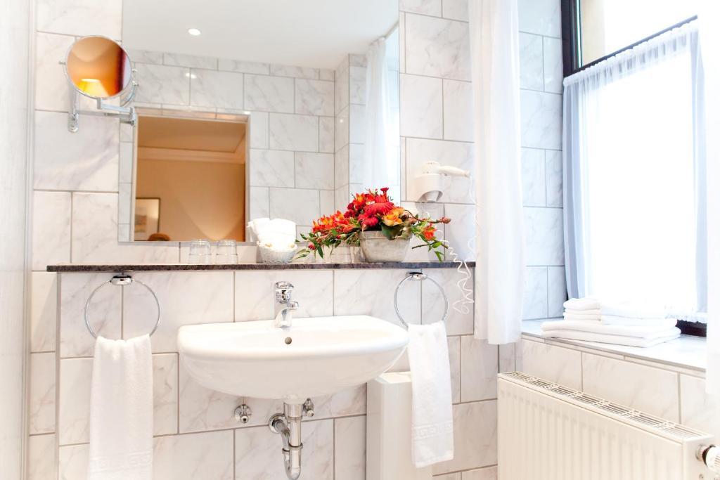 Hotel Weisses Ross Marienberg Kamer foto
