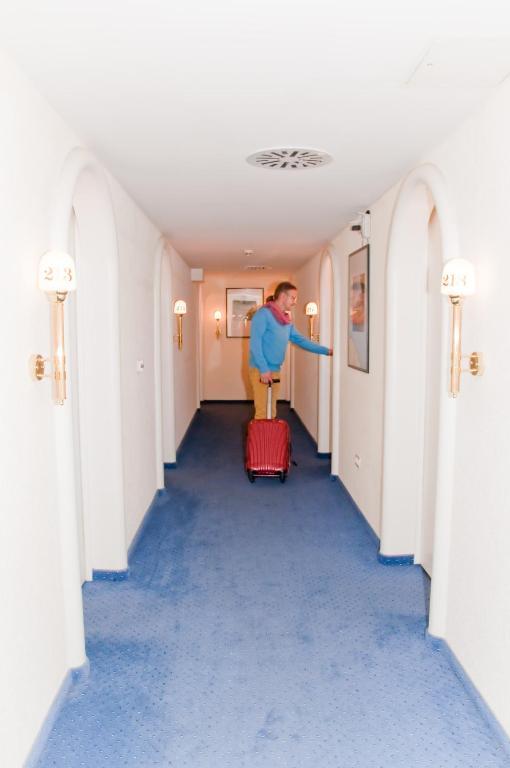 Hotel Weisses Ross Marienberg Buitenkant foto